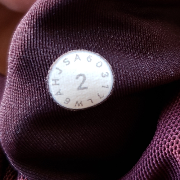 Lululemon In Movement Crop Everlux 19" Burgundy - Picture 8 of 8